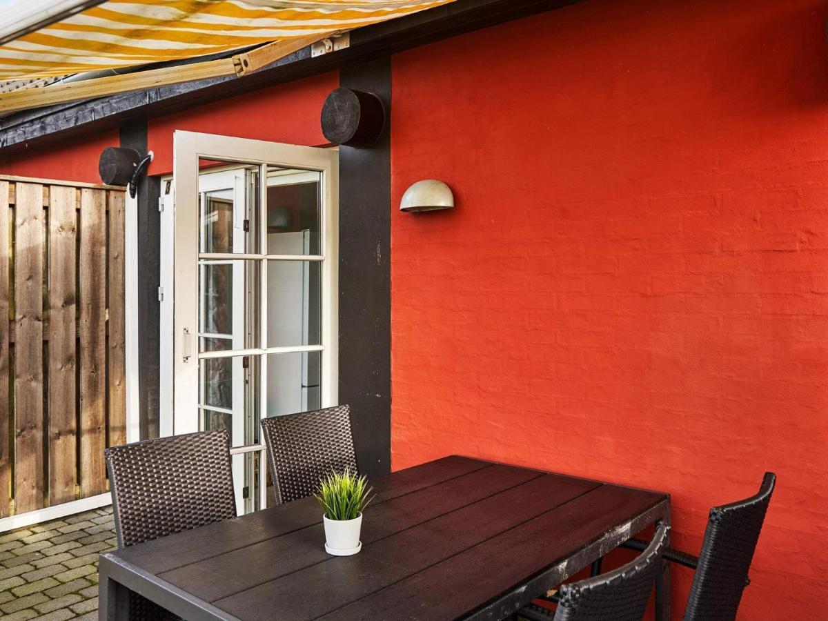 5 Person Holiday Home In AÅkirkeby Dış mekan fotoğraf